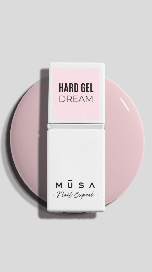 Photo du hard gel dream. Couleur rose très clair idéal pour faire une babyboomer discret.